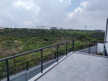 Casa en Venta en fraccionamiento La Vista Queretaro