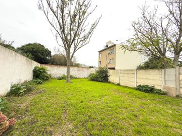 VENTA DE CASA 3  DORMITORIOS  SEMI CENTRICA TANDIL