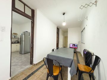 VENTA DE CASA 3  DORMITORIOS  SEMI CENTRICA TANDIL