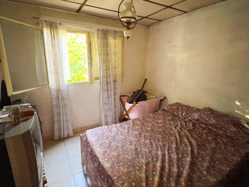 CASA DE BARRIO EN Bº 17 DE AGOSTO 3 DORM.