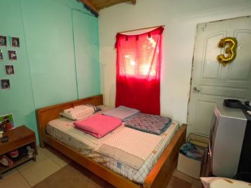 CASA DE BARRIO EN Bº 17 DE AGOSTO 3 DORM.