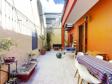 VENTA PH 6 AMBIENTES COLEGIALES, PATIO, TERRAZA