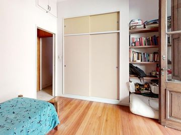 VENTA PH 6 AMBIENTES COLEGIALES, PATIO, TERRAZA