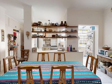 VENTA PH 6 AMBIENTES COLEGIALES, PATIO, TERRAZA