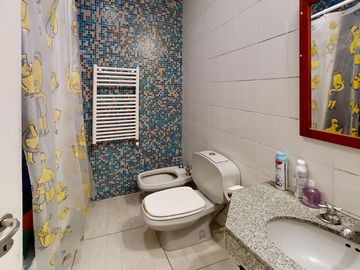 VENTA PH 6 AMBIENTES COLEGIALES, PATIO, TERRAZA