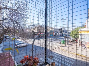 VENTA FLORESTA 3AMB. AL FRENTE C/BALCON apto cred.