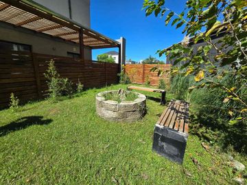VENTA CASA 5 AMB C/PISCINA - B. LOS ARCES, PILAR