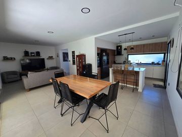 VENTA CASA 5 AMB C/PISCINA - B. LOS ARCES, PILAR