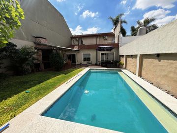 VENTA CASA 3 AMB JARDINPILETA EN RAMOS MEJIA
