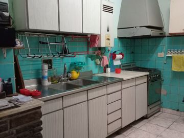 VENTA DE CASA 6 AMBIENTES, VILLA LURO OPORTUNIDAD
