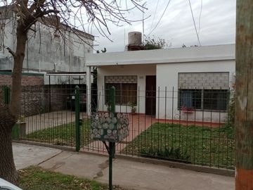 VENTA CASA 2 DORM JARDIN COCH GARIN BARRIO CABOT