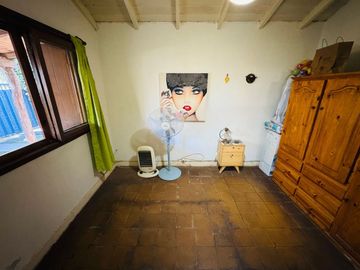 Casa 3 ambientes en venta con Galpón florida oeste