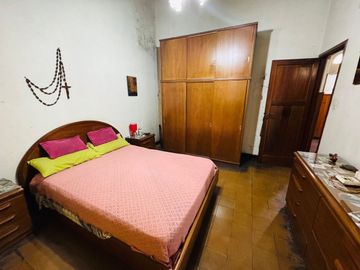 Casa 3 ambientes en venta con Galpón florida oeste