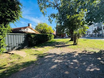Casa 3 ambientes en venta con Galpón florida oeste