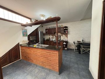 VENTA PH-CASA 3 AMBIENTES COCH-QUINCHO-TERRA MUNRO