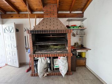 VENTA PH-CASA 3 AMBIENTES COCH-QUINCHO-TERRA MUNRO