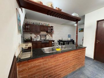 VENTA PH-CASA 3 AMBIENTES COCH-QUINCHO-TERRA MUNRO