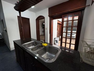 VENTA PH-CASA 3 AMBIENTES COCH-QUINCHO-TERRA MUNRO