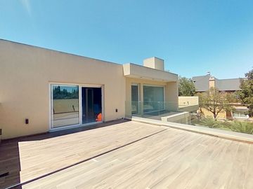 Casa en Venta El Nacional Club de Campo / permuta
