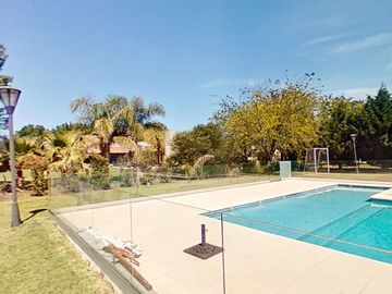 Casa en Venta El Nacional Club de Campo / permuta