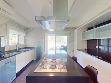 Casa en Venta El Nacional Club de Campo / permuta