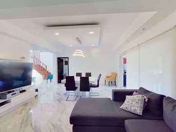 Casa en Venta El Nacional Club de Campo / permuta