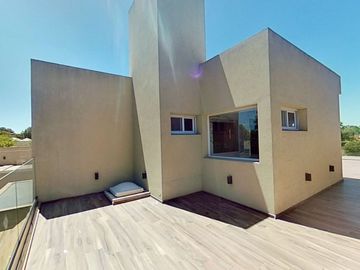 Casa en Venta El Nacional Club de Campo / permuta