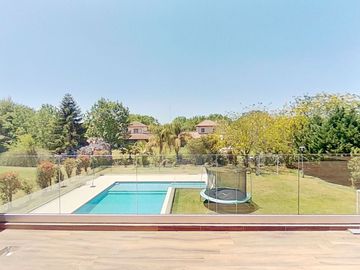 Casa en Venta El Nacional Club de Campo / permuta