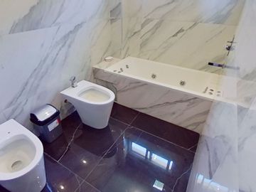 Casa en Venta El Nacional Club de Campo / permuta