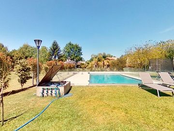 Casa en Venta El Nacional Club de Campo / permuta