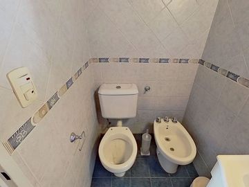 VENTA CASA CUATRO AMBIENTES BECCAR FONDO GARAJE