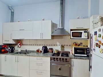 VENTA CASA CUATRO AMBIENTES BECCAR FONDO GARAJE