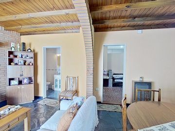 VENTA CASA CUATRO AMBIENTES BECCAR FONDO GARAJE