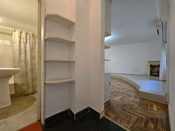 VENTA DEPARTAMENTO 2 AMBIENTES Y COCHERA V URQUIZA