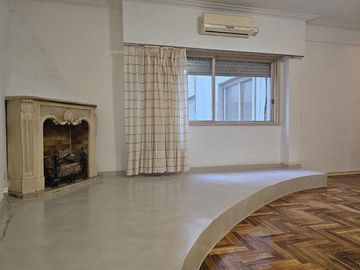 VENTA DEPARTAMENTO 2 AMBIENTES Y COCHERA V URQUIZA