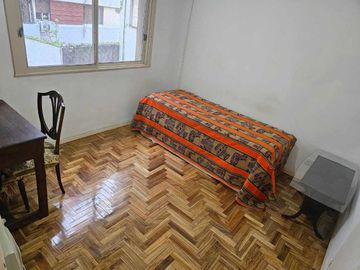 VENTA DEPARTAMENTO 2 AMBIENTES Y COCHERA V URQUIZA