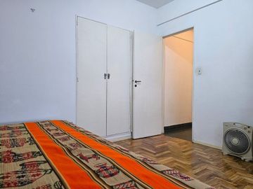 VENTA DEPARTAMENTO 2 AMBIENTES Y COCHERA V URQUIZA