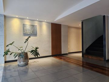 VENTA DEPARTAMENTO 2 AMBIENTES Y COCHERA V URQUIZA