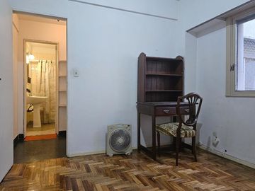 VENTA DEPARTAMENTO 2 AMBIENTES Y COCHERA V URQUIZA