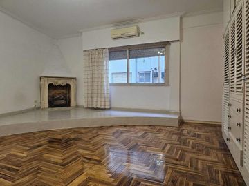 VENTA DEPARTAMENTO 2 AMBIENTES Y COCHERA V URQUIZA