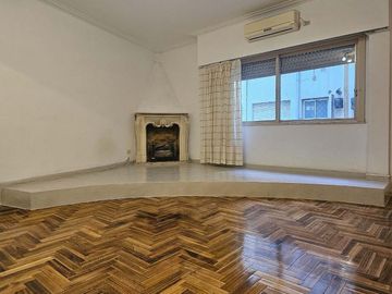 VENTA DEPARTAMENTO 2 AMBIENTES Y COCHERA V URQUIZA