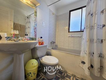LINDA CASA DE 3 PISOS, METRO QUILIN