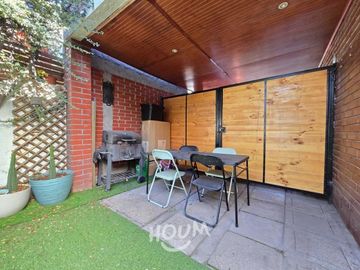 LINDA CASA DE 3 PISOS, METRO QUILIN