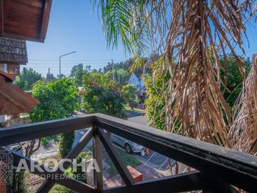 Casa en  venta - Los Robles - Burzaco