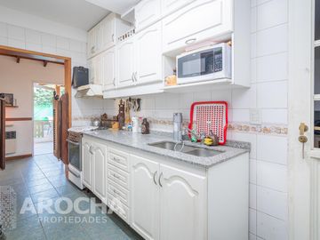 Casa en  venta - Los Robles - Burzaco
