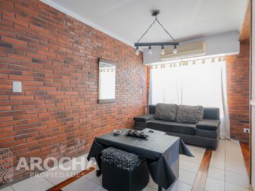 Casa en  venta - Los Robles - Burzaco