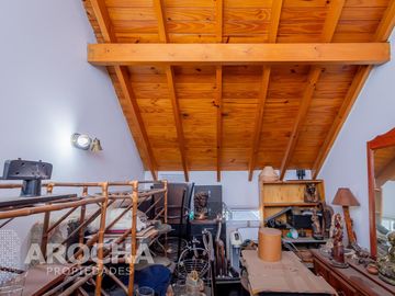 Casa en  venta - Los Robles - Burzaco