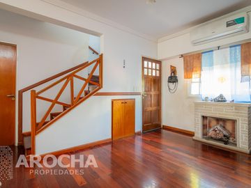 Casa en  venta - Los Robles - Burzaco