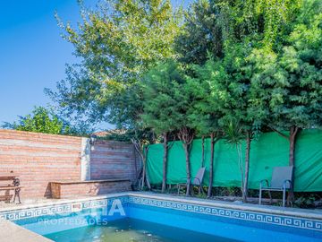 Casa en  venta - Los Robles - Burzaco