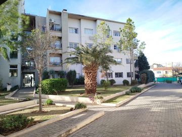 Departamento en Residencias del Sur.. 1 dormitorio. Con cochera y amenities